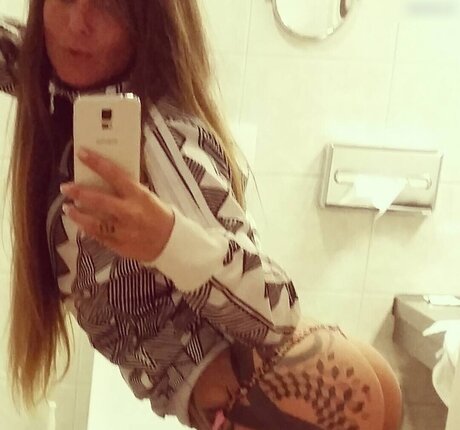 Schwesta Ewa hot actress images