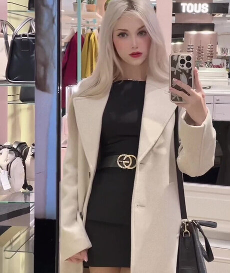 Marina Seren top star photo