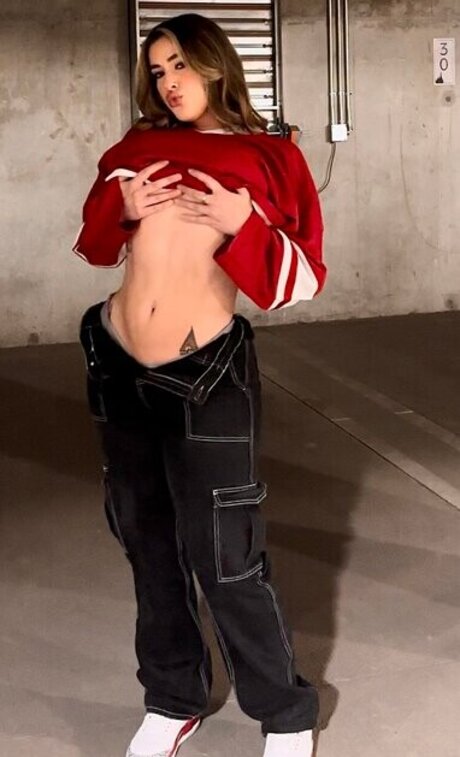 Nikoleashleyy xxx pornstar photo