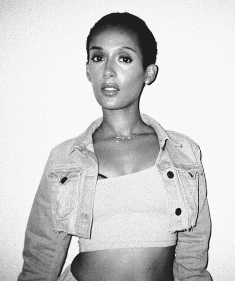 Honnete Bas best pornstar photo