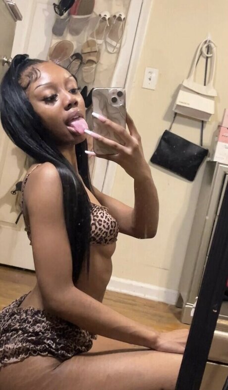 prettypetitepricey pretty pornstar photo