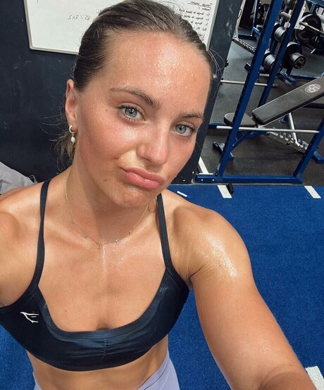 Aimee Cringle free star photos