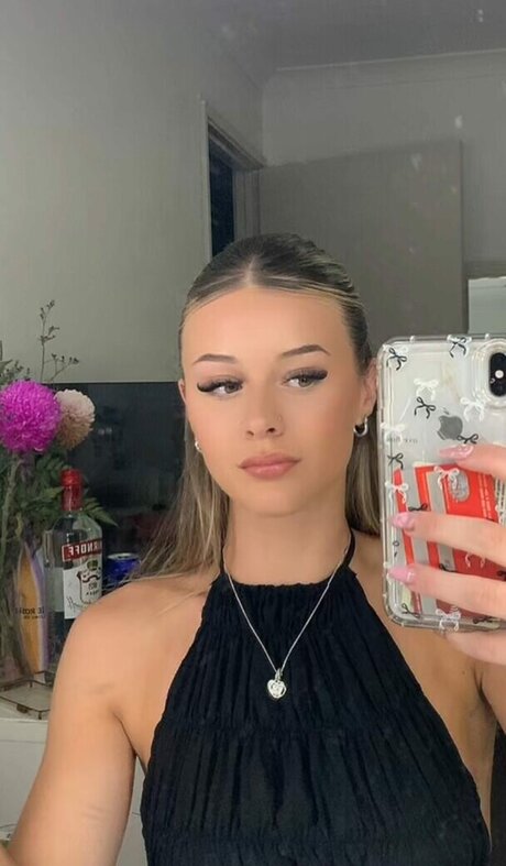 Shelby Fyfe top actress photos