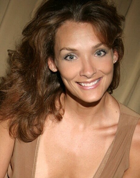 Southern Charms Reese model top photo