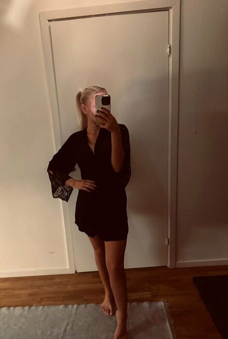 Thea 876 hd pornstar img