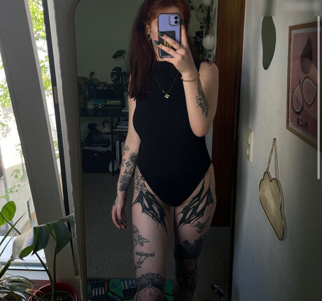 Kira Julie pornstar high quality picture