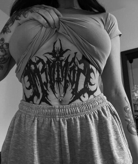 Kira Julie pornstar nudes image