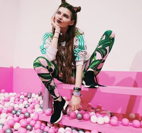 Klaudia Giez high quality actress images