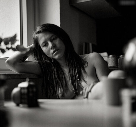 Jamie Kate nude model img