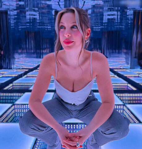 Julia Nageler naked model archive