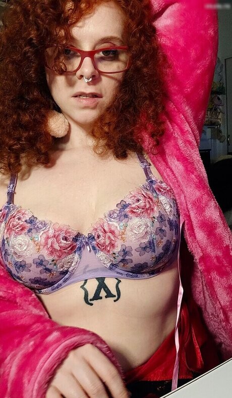 Pomegprincess model beautiful pictures