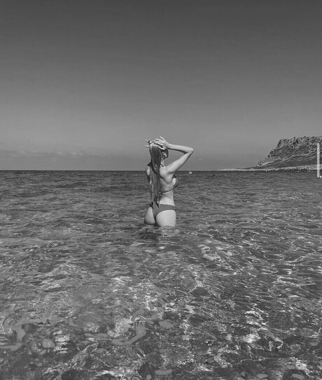 juliii fnk adult star images