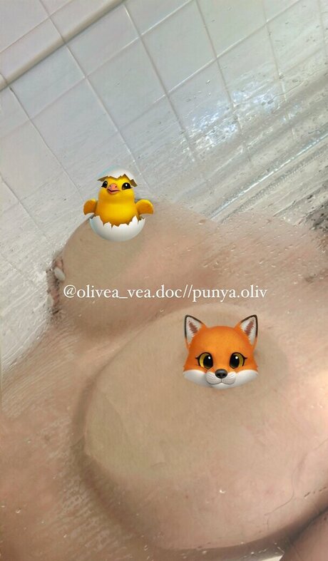 Olivea Hadid star pretty pics