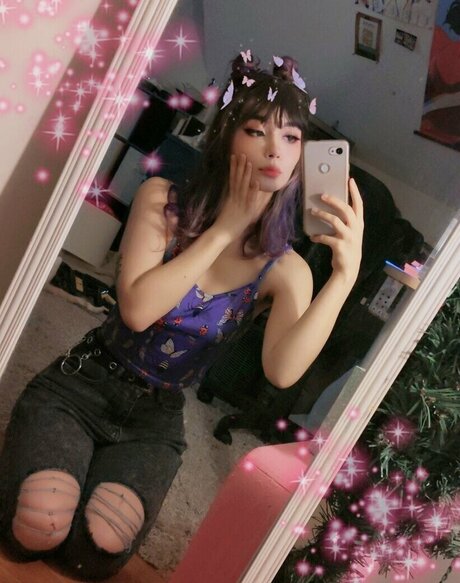 faedoll0 naked actress image