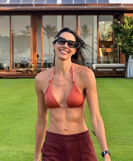 Sheilla Castro adult model photos