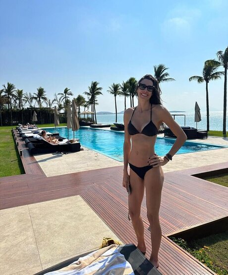 old milf onlyfans hot pic