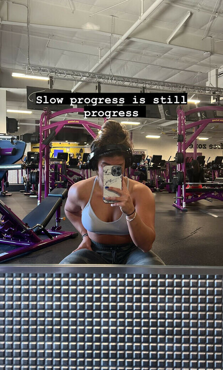 Short Mcnugget nude actress pic