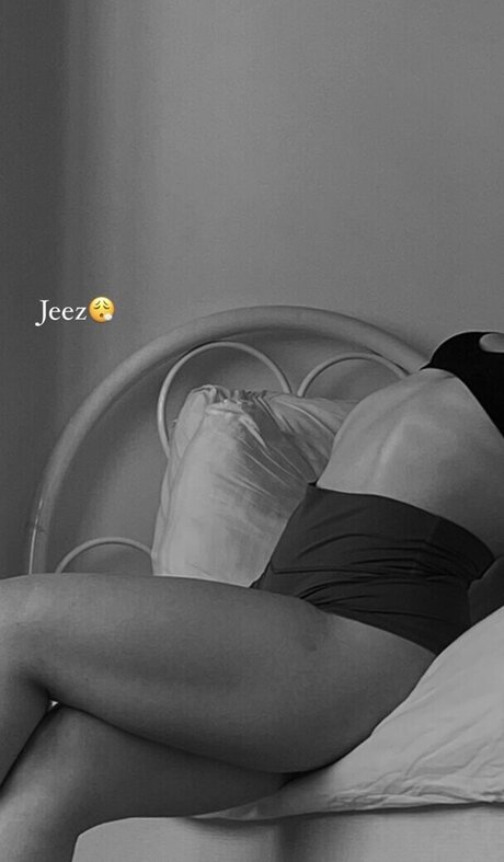 Hilal Fener pornstar sexy photo