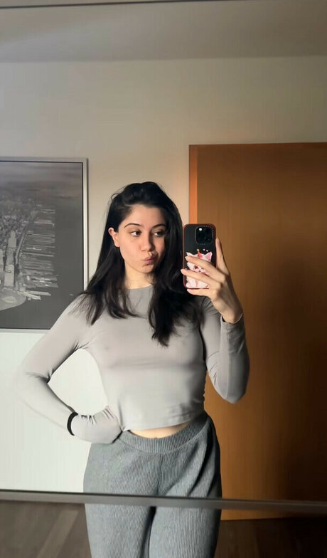 Hilal Fener exclusive model picture