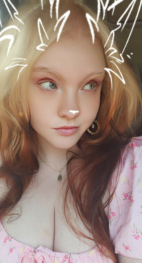 Elizabethdangerx art actress pics