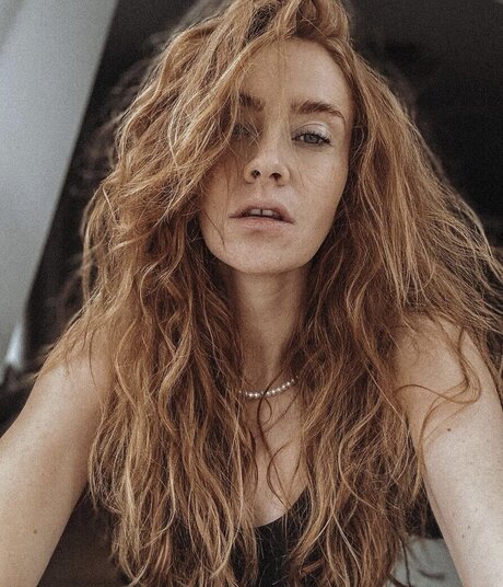 Sandra Hunke star nude picture