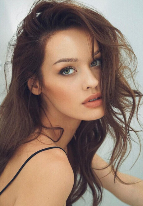 J li Mery star adult photos