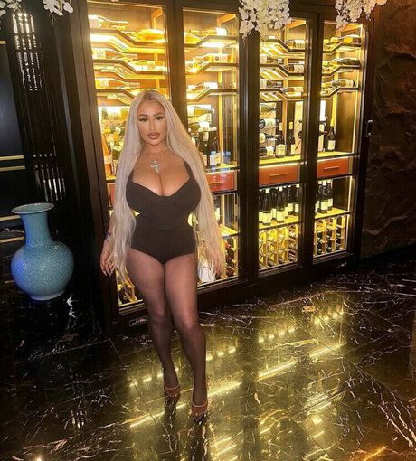 Corrinnadione model high quality archive