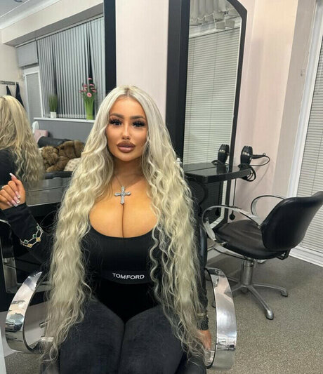 Corrinnadione free star archive