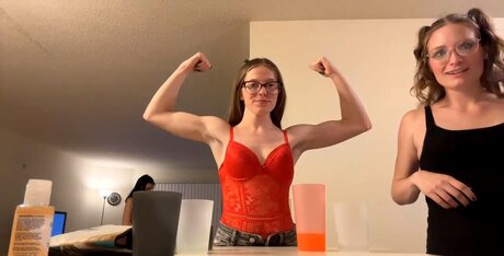 Lenity Life beautiful model pic