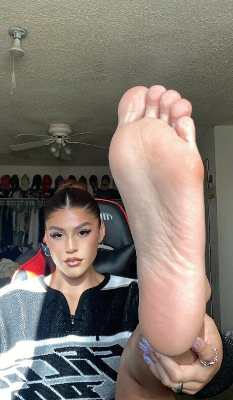 God Sab pornstar erotic photos