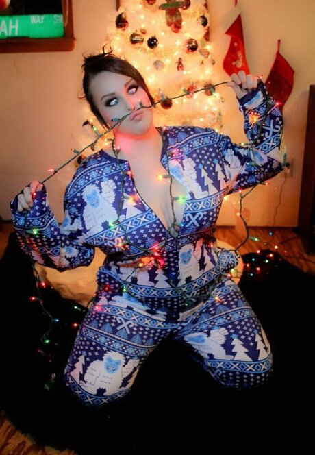 AkiFae xxx model photo