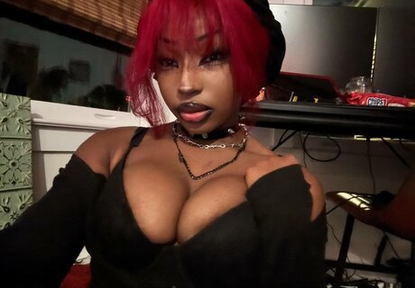 moribund 00 erotic star images