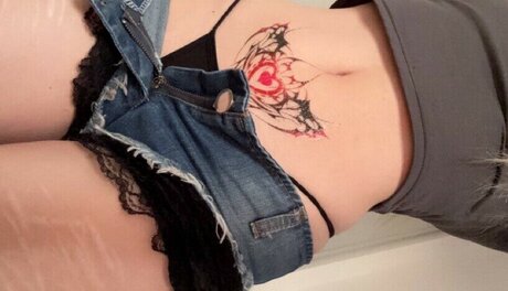 Moeponz nude model galleries