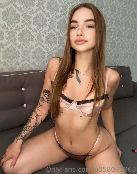 snakemary naked actress gallery