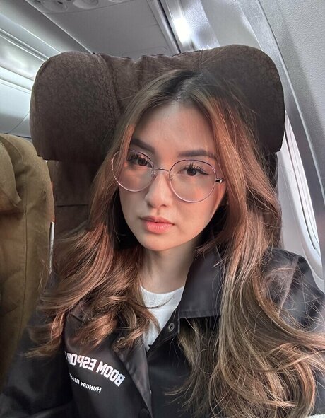 Swansage star high quality photo