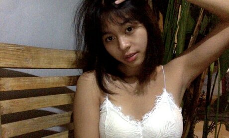 Vxilzie model nude image