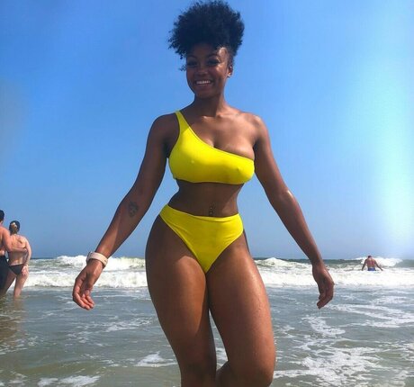 Taylor Banner model xxx pic