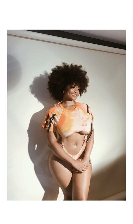 Taylor Banner free actress pic