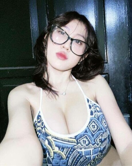 ejahazel adult actress photo