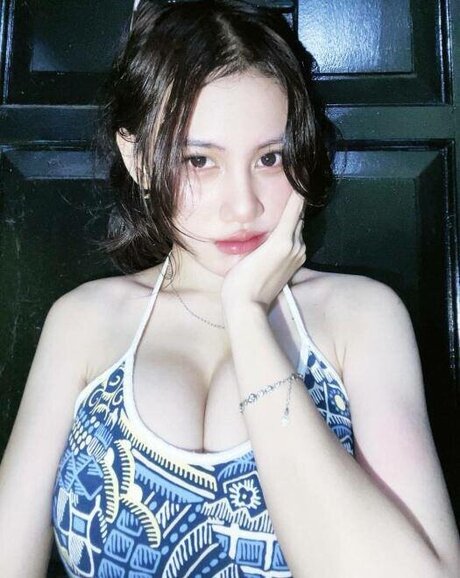 ejahazel perfect model picture