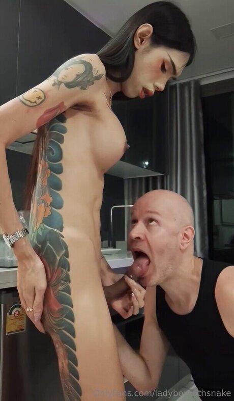 Natthrika free pornstar image