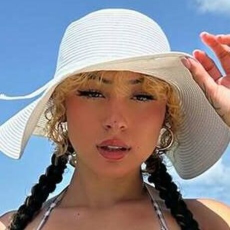 Lizziefreakz star beautiful galleries