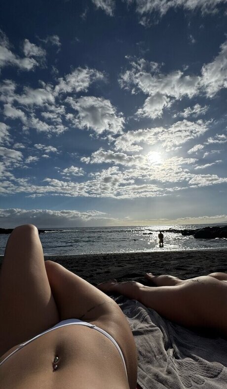 Elisa Pellegrino hd actress img