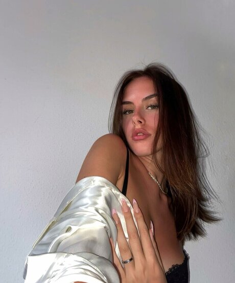 Elisa Pellegrino model best images