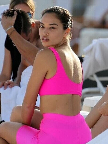 Jasmine Tookes exclusive model pic