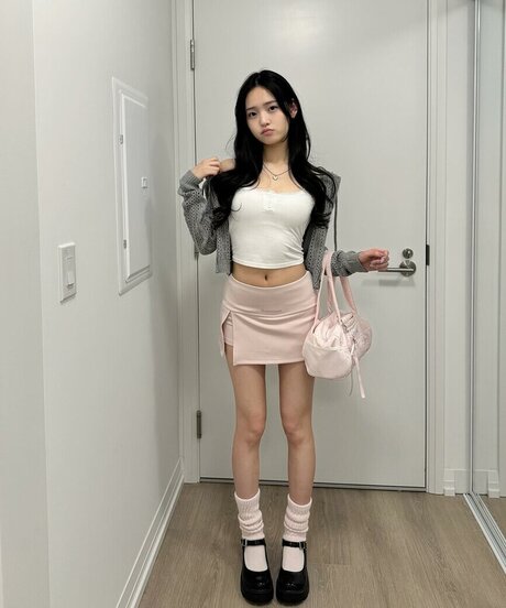 Saranghoe model hd images