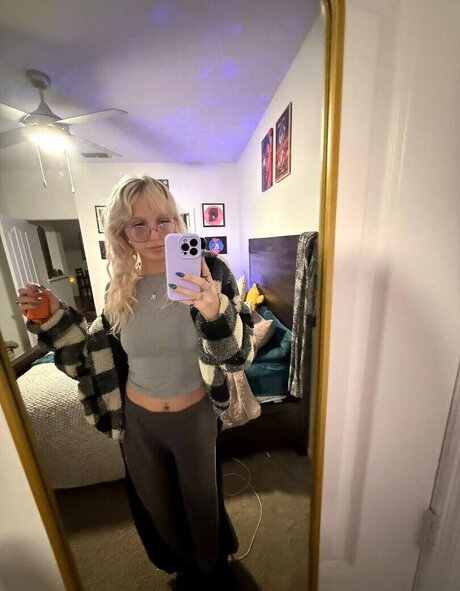 Katycarnegie adult star pictures