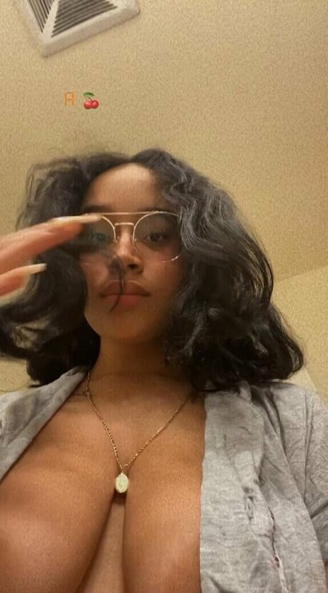 Mandaavision erotic model photo