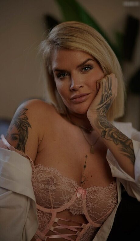 Anna Iffl nder model nudes photos