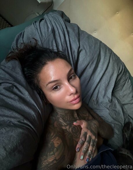 Cleo Petra star adult images